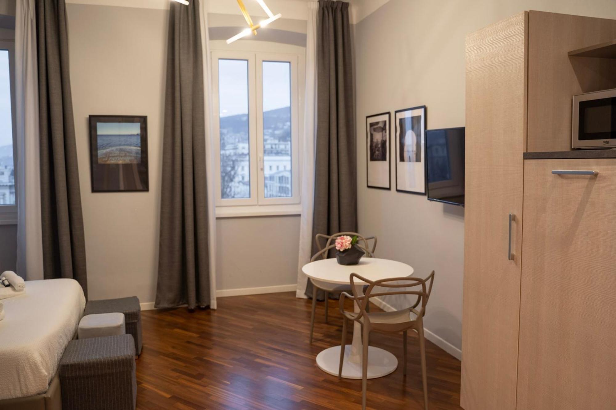 Sofia Residence Stazione Trieste Luaran gambar