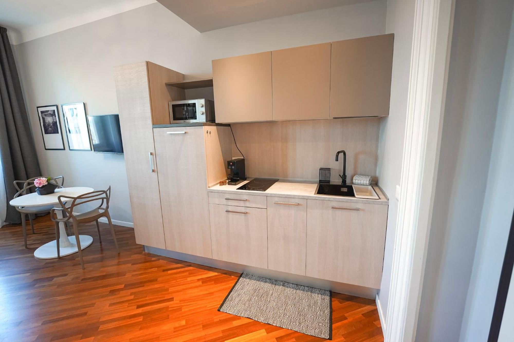 Sofia Residence Stazione Trieste Luaran gambar